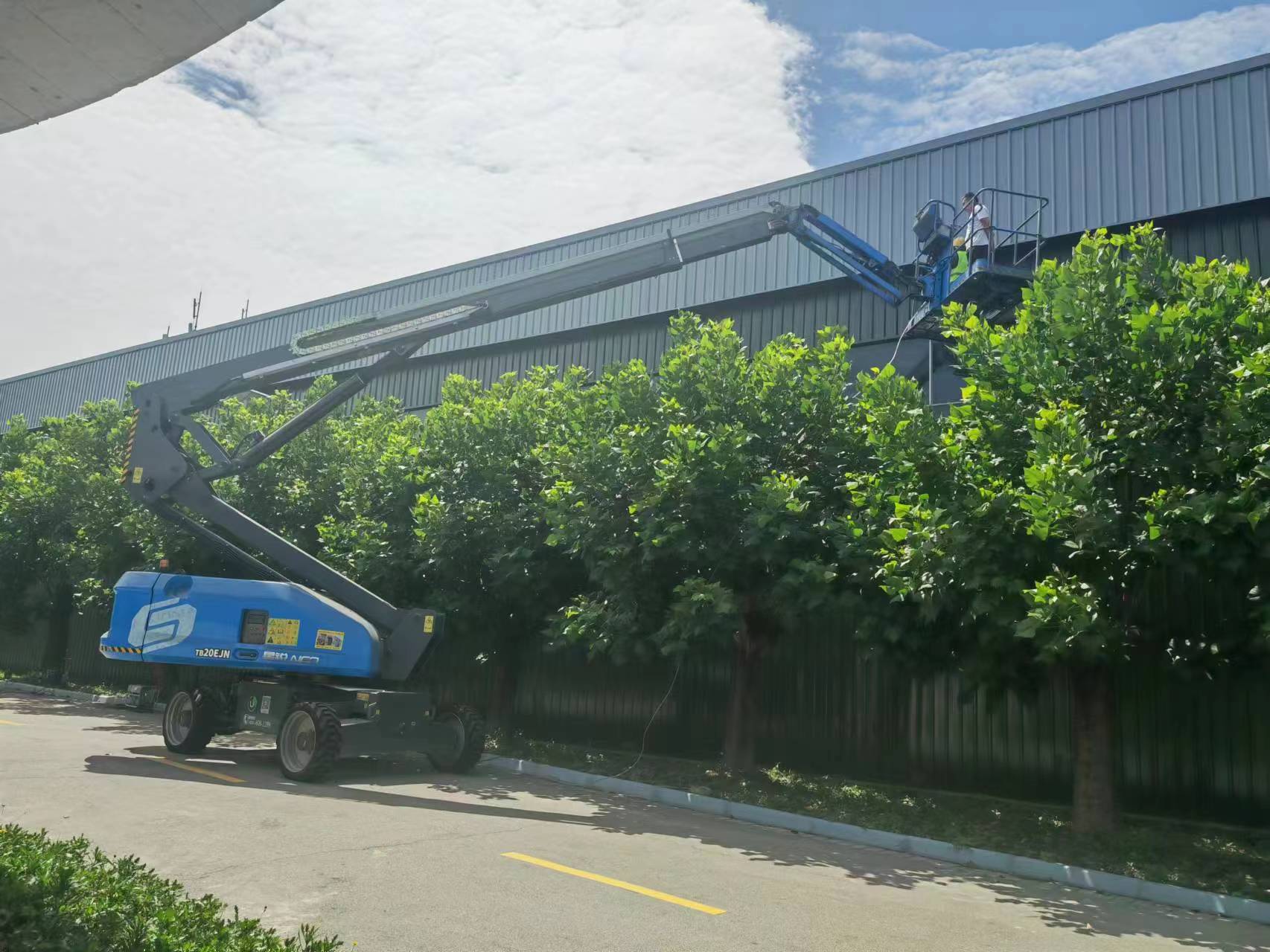 直臂式高空車(chē)出租
